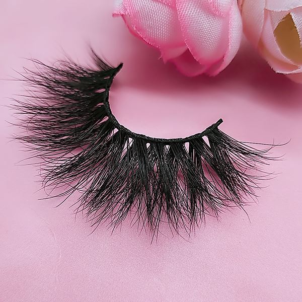 DM27-Minkeyelashes Pink one