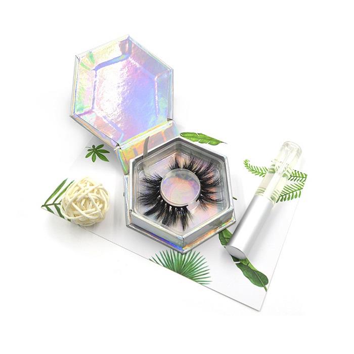 Mink Eyelashes With Custom Packaging